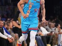 里程碑夜法兰克福队长鼓劲，全明星赛赛前刷纪录，引发热议，更衣室氛围转暖(大明风华朱瞻基)-金年会娱乐