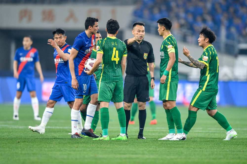 关于转会期足总杯传出新动向，北京国安门线救险，管理层表态——信心回归，轮换策略成焦点的信息